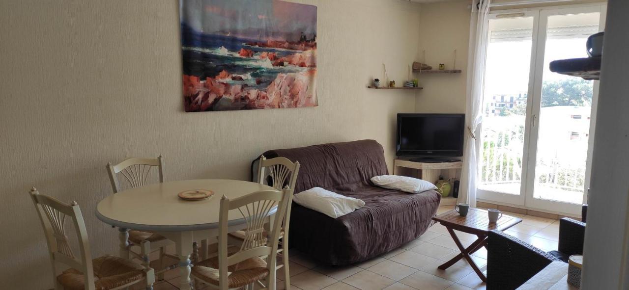 Appartement Lumineux Vue Mer Fréjus Esterno foto